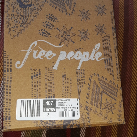 NIB Free People Fiji Wrap - Picture 5 of 5